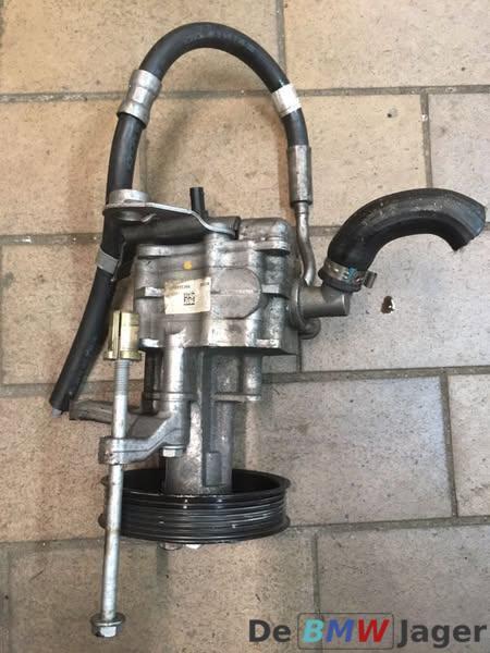 Stuurbekrachtigingspomp BMW F07 F10 F11 F06 F12 F01 6867159, Gebruikt, Ophalen of Verzenden, BMW, BMW