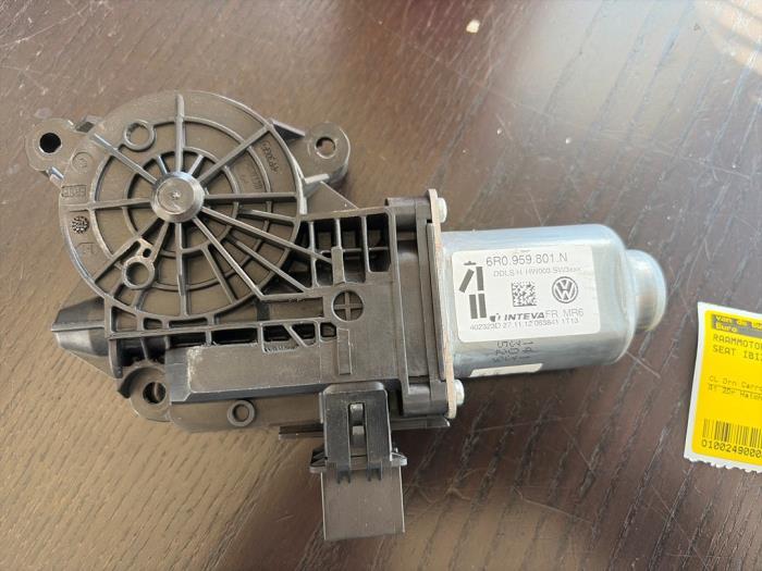Moteur de vitre portière d'un Seat Ibiza, -, 3 mois de garantie, Utilisé, -