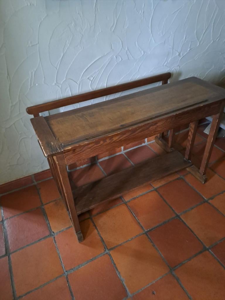 Oud houten schoolbankje, Ophalen