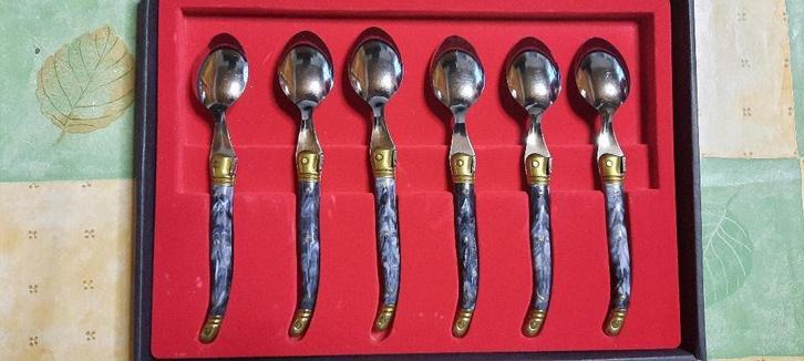 nieuw bestek set Laguiole donker marmer handvat., Huis en Inrichting, Keuken | Bestek, Nieuw, Ophalen of Verzenden