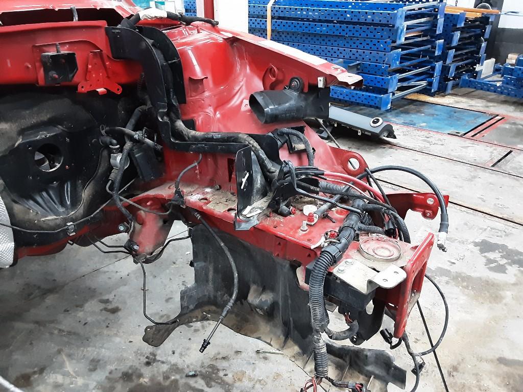 BINNENSPATSCHERM LINKS VOOR Audi TT (8N3) (01-1998/10-2006), Auto-onderdelen, Carrosserie, Spatbord, Audi, Voor, Links, Gebruikt