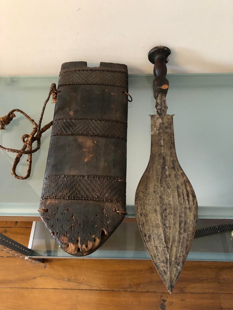 Couteau + fourreau ....Luba....R.D.C........, Antiquités & Art, Art | Art non-occidental, Enlèvement