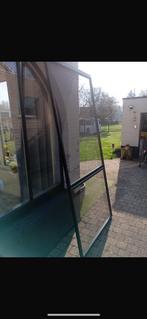 Vliegen schuifraam, Ophalen, Zo goed als nieuw, Gevelraam of Ruit