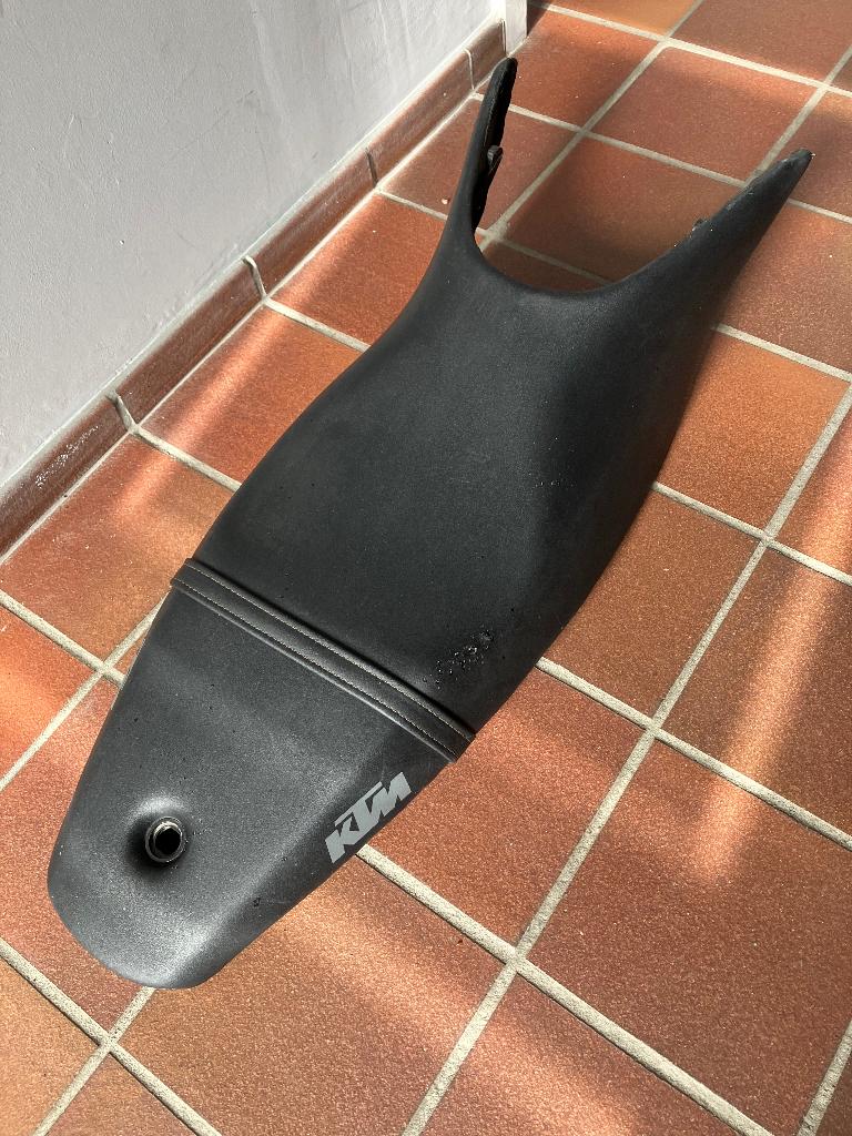 Selle KTM Superduke 990, Enlèvement, Utilisé