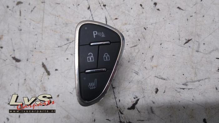 Commutateur chauffage siège d'un Opel Corsa, Autos : Pièces & Accessoires, Habitacle & Garnissage, Opel, Utilisé, 3 mois de garantie