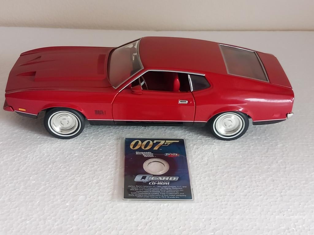 FORD MUSTANG MACH 1. (1971) JAMES BOND ERTL 1/18, ERTL
