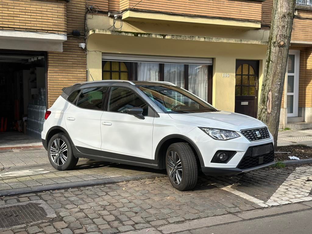 SEAT ARONA 1.0 Eco TSI XCELLENCE, Voorwielaandrijving, Stof, Wit, Bedrijf