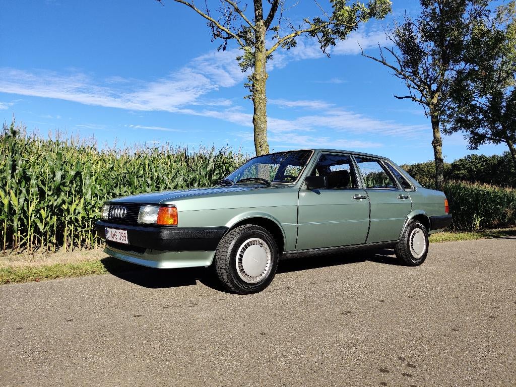 Audi 80 B2 in TOPSTAAT, Auto's, Audi, Particulier, Open dak, Radio, Benzine, Berline, 4 deurs, Handgeschakeld, Groen, Bruin, Velours