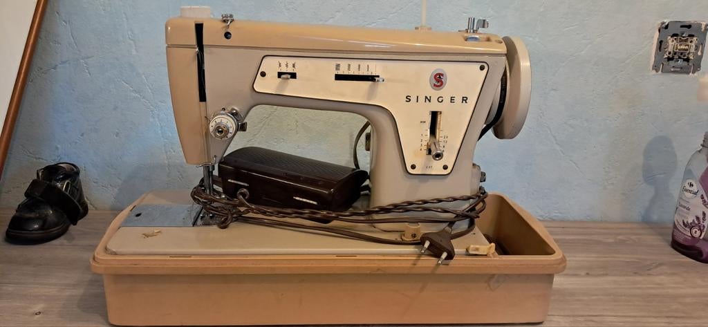 Naaimachine singer BZB6011, Antiek en Kunst, Antiek | Naaimachines, Ophalen