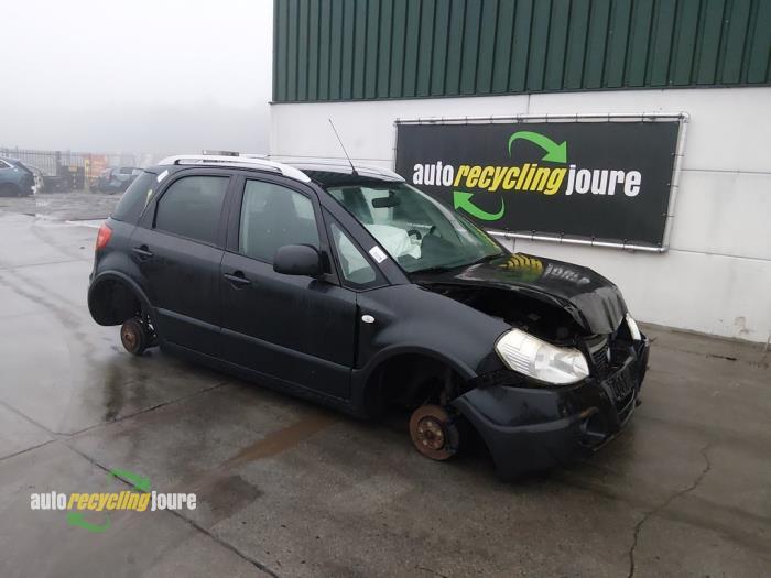 Voorruit van een Fiat Sedici, Gebruikt, -, -, Fiat