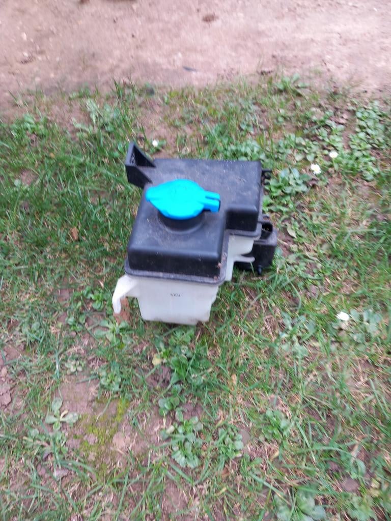 HYUNDAI GETZ 2002-2005 RUITENSPROEIERTANK, Ophalen, Gereviseerd, Hyundai