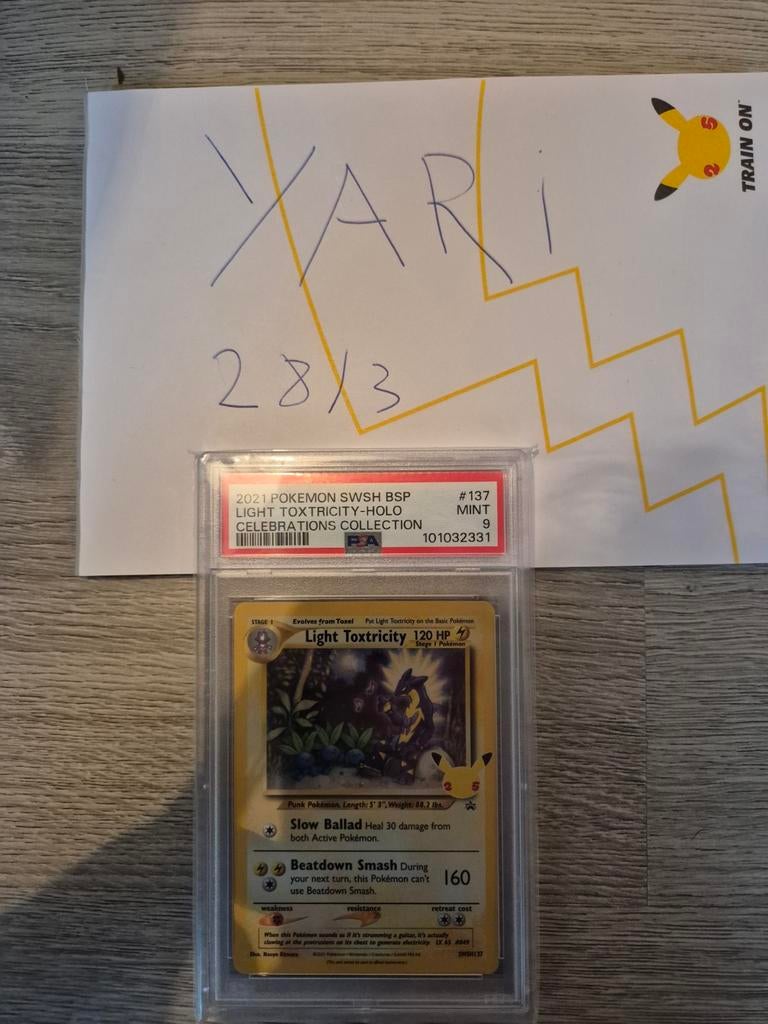 Light toxtricity psa 9 celebrations, Enlèvement ou Envoi, Neuf
