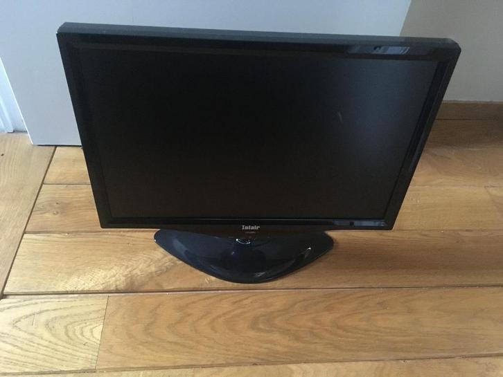 Moniteur 19" IOLAIR L19408A, Informatique & Logiciels, Moniteurs, Utilisé, 60 Hz ou moins, DVI, VGA, Haut-parleurs intégrés, Autres types