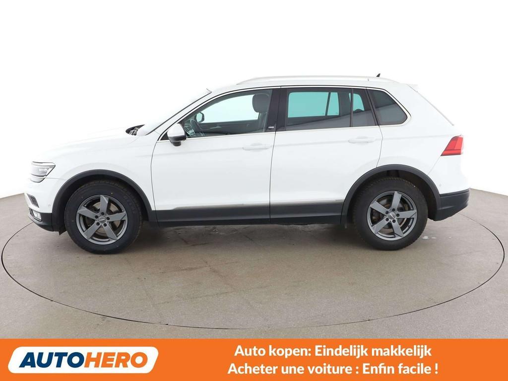 Volkswagen Tiguan 1.4 TSI Sound BlueMotion (bj 2017), Auto's, Voorwielaandrijving, Zwart, Wit, 1395 cc