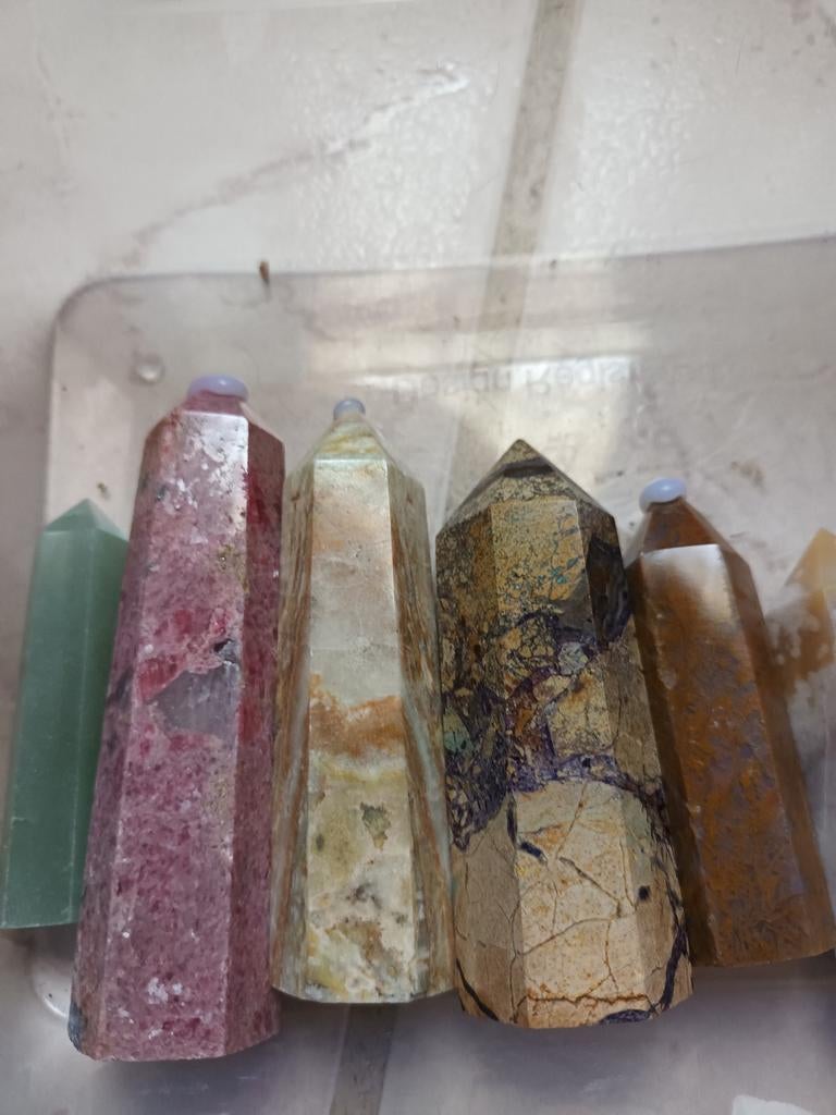 Mooie vele soorten mineralen torentjes. Vanaf 4€, Verzamelen, Ophalen