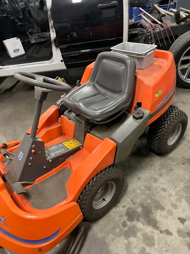 Tracteurs de pelouse Husqvarna, Jardin & Terrasse, Tondeuses autoportées, Enlèvement, Utilisé, Fonction de mulching, 90 à 120 cm