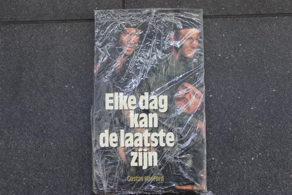 BOEK SC ELKE DAG KAN DE LAATSTE ZIJN (INGEPAKT), Livres, Romans, Enlèvement ou Envoi