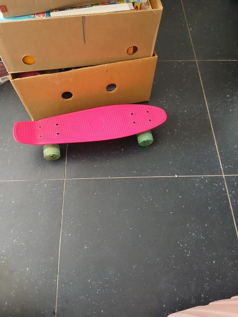 Klein skateboard, Sports & Fitness, Skateboard, Enlèvement, Skateboard