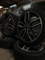 18 Inch Audi S line velgen met Pirelli 4Season banden, Ophalen, 18 inch, All Season, Band(en)