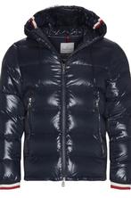 Veste Moncler comme neuve, taille 6, Vêtements | Hommes, Vestes | Hiver, Enlèvement ou Envoi