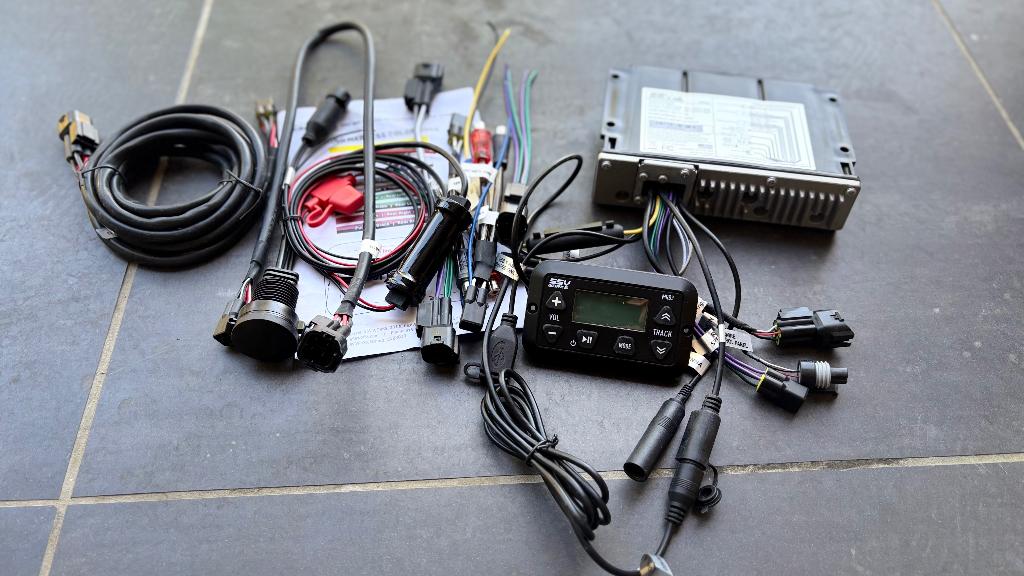 Module audio SSV Works MRB3 – Bluetooth + ampli intégré, Auto-onderdelen, Overige Auto-onderdelen, Gebruikt, Ophalen of Verzenden
