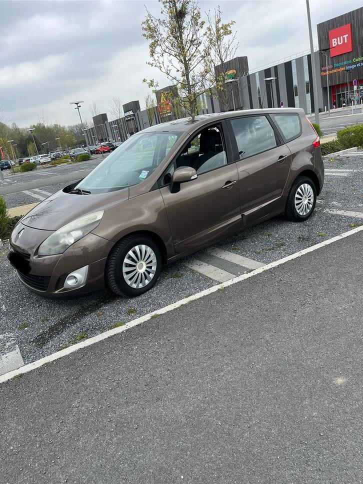 Scenic 3 *** bien lire l’annonce ****, Autos, Renault, Particulier, Grand Scenic, Diesel, MPV ou Monospace, 5 portes, Boîte manuelle