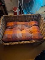 Grote rieten hondenmand, Ophalen