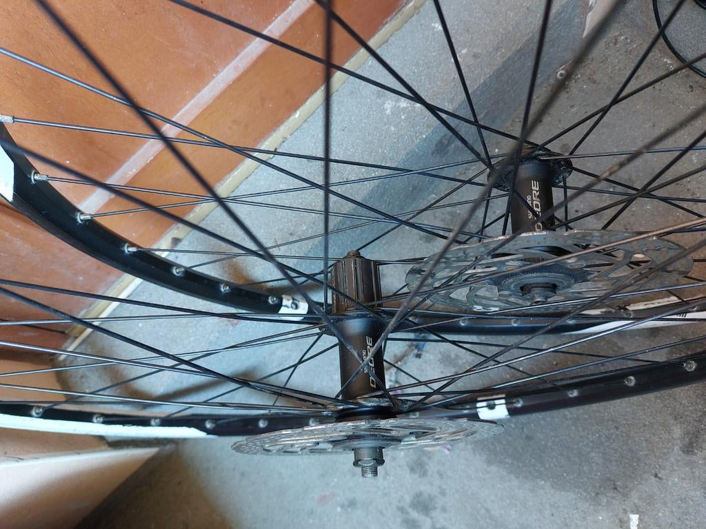 Paires de roues 28 pouces vélo ville où gravel 9-10-11V, Enlèvement, Freins