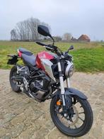 Honda Cb125R en parfait état, Permis Moto A1 minimum, Particulier, Éclairage LED, 1 cylindre