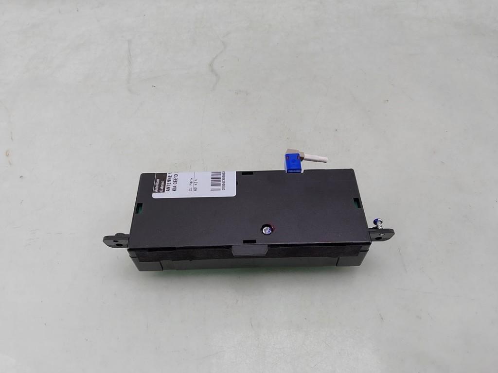 ANTENNE VERSTERKER Ceed Sportswagon (CDF) (|96240J7000|), Gebruikt, Kia