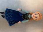 Leuke en mooie Anna pop van Frozen, Verzamelen, Efteling, Ophalen of Verzenden, Gebruikt, Beeldje of Poppetje
