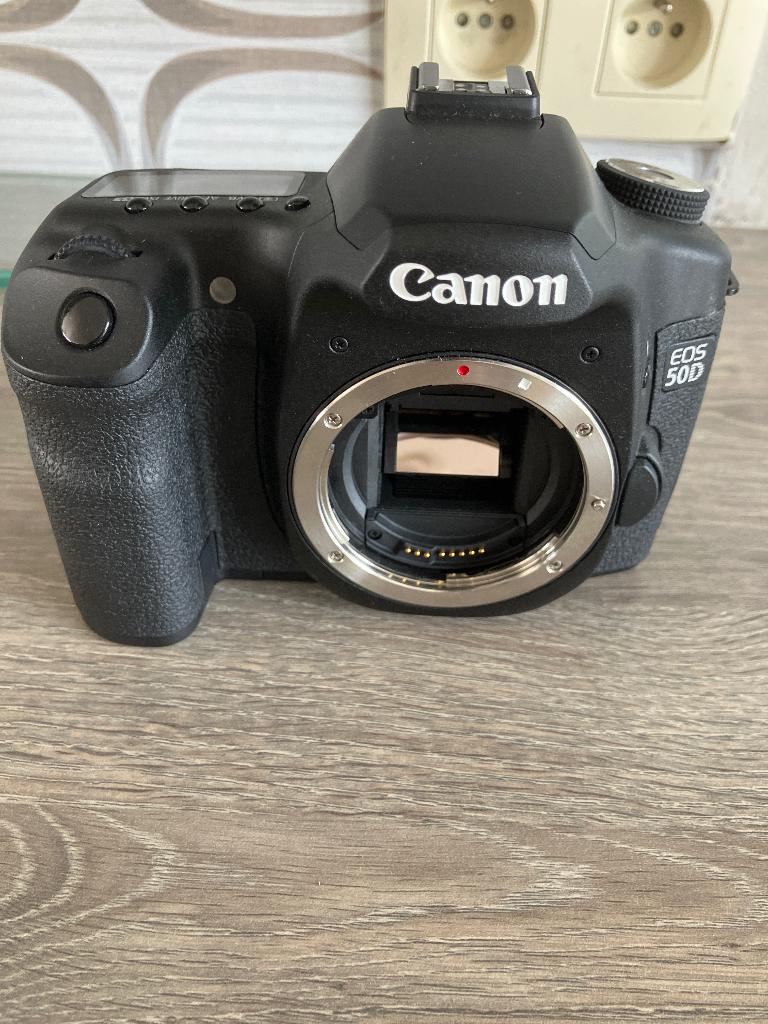 Canon EOS 50 D met steun, TV, Hi-fi & Vidéo, Enlèvement, Canon