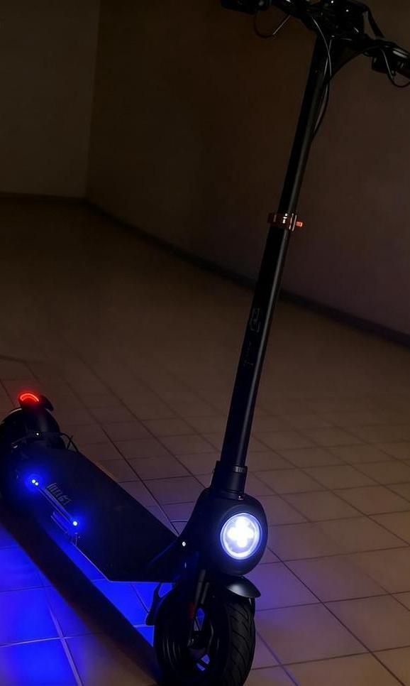 Zeewheel Step – Uniek 2-kleuren design, Fietsen en Brommers, Steps, Zo goed als nieuw, Ophalen of Verzenden