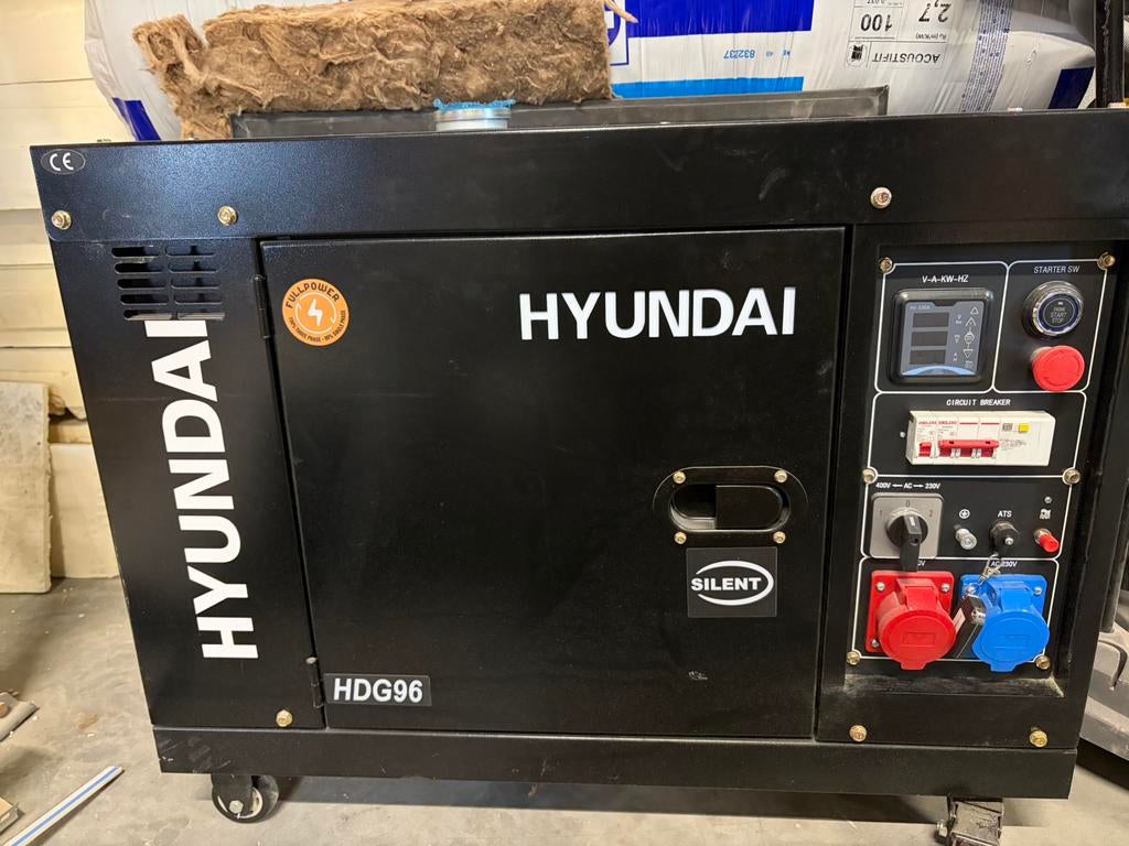 Groupe électrogène diesel silencieux Hyundai HDG96, Zakelijke goederen, Machines en Bouw | Aggregaten, Ophalen