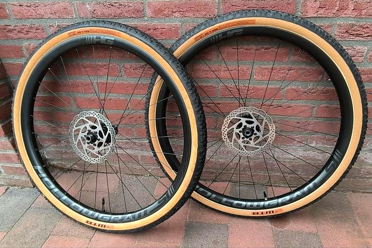Paire de roues Hollowgram HG 650b Gravel, tubeless, disques, Vélos & Vélomoteurs, Vélos Pièces, Gravelbike, Enlèvement