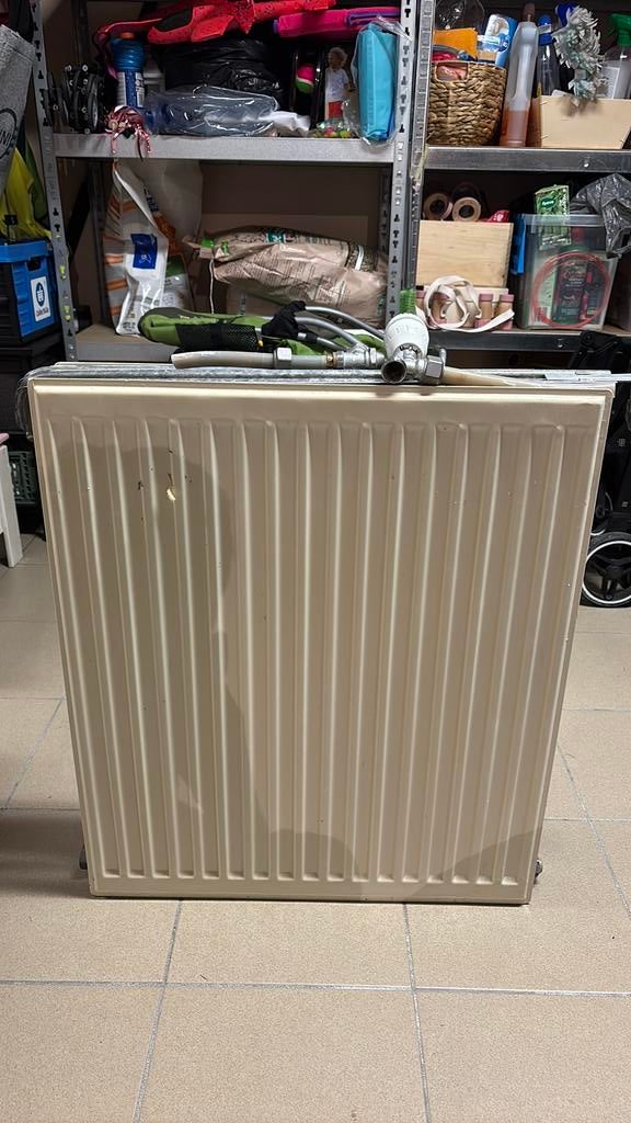 Radiator 60x70 cm, Bricolage & Construction, Chauffage & Radiateurs, Enlèvement, Utilisé, Radiateur, 30 à 80 cm