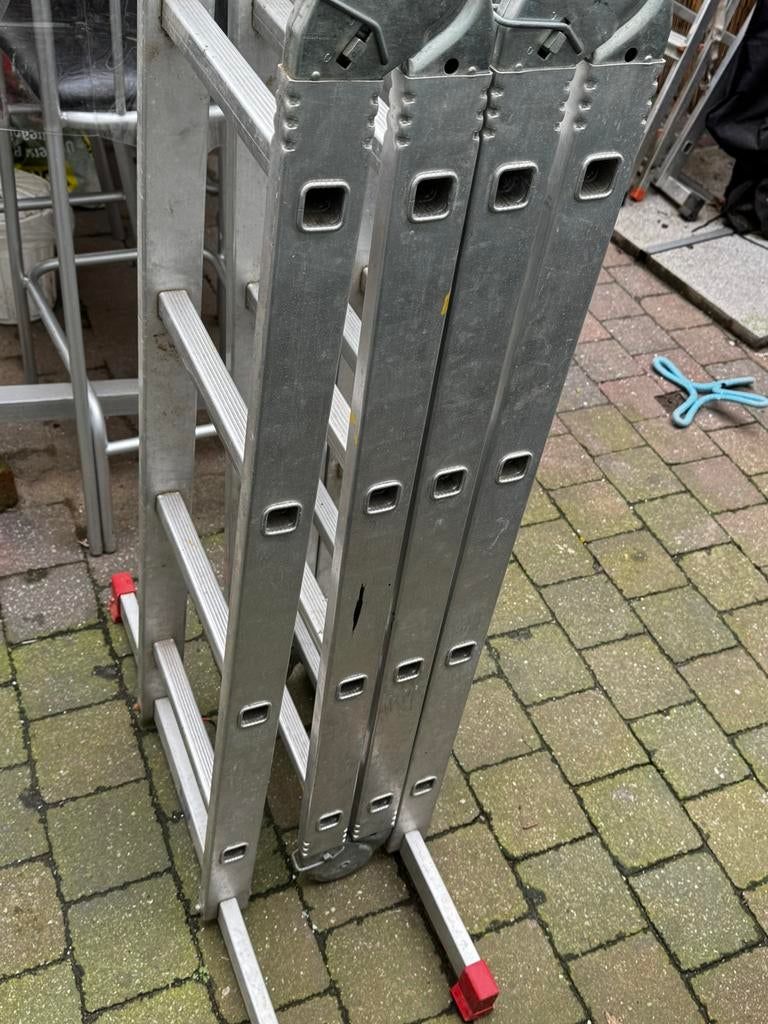 Steiger ladder, Doe-het-zelf en Bouw, Ladders en Trappen, Ophalen, Zo goed als nieuw, Ladder