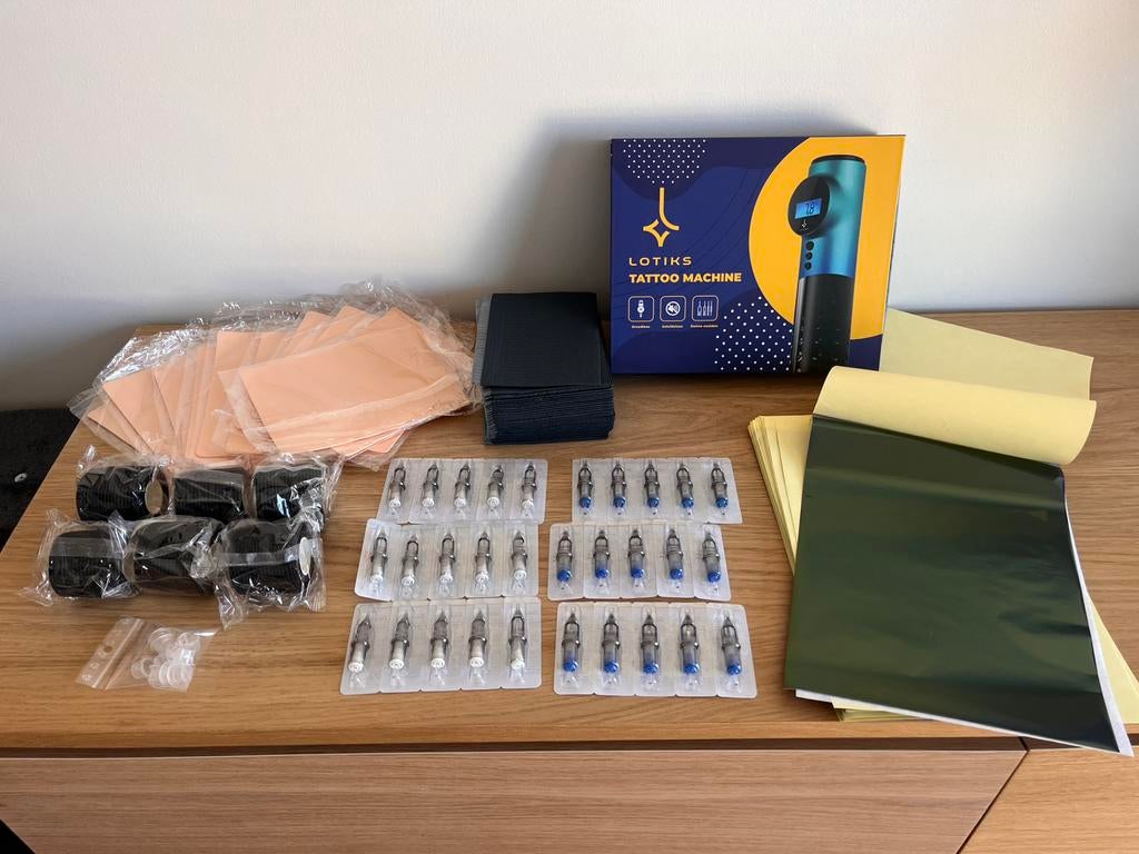 Volledige tattoo kit, Hobby en Vrije tijd, Gezelschapsspellen | Overige, Een of twee spelers, Ophalen of Verzenden, Nieuw