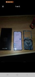 Échange z flip 5 avec une tache contre iphone je rajoute, Télécoms