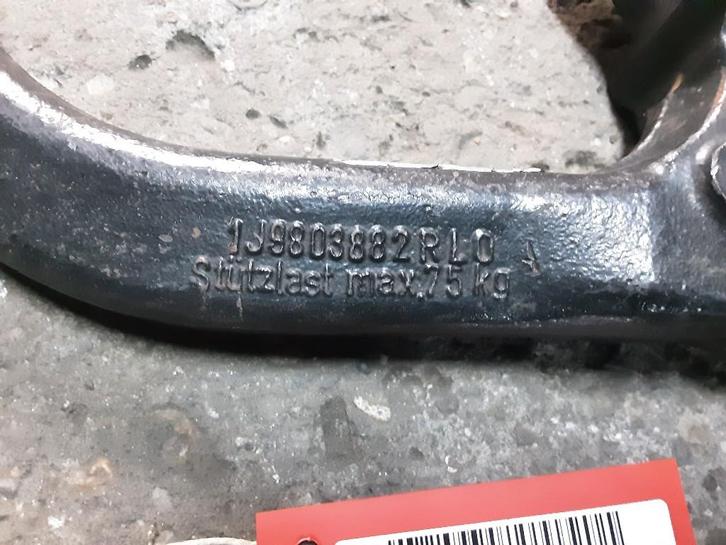 TREKHAAK Volkswagen Golf IV (1J1) (139803882RLO), Auto-onderdelen, Ophanging en Onderstel, Volkswagen, Gebruikt