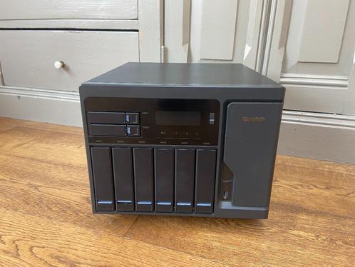 Qnap TVS-882T NAS *16gb ram -10gb nic - QTS Hero*, Computers en Software, Harde schijven, Zo goed als nieuw, Server, SATA, Ophalen of Verzenden
