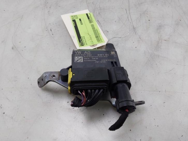 RELAIS BOUGIE PRECHAUFFAGE Audi A6 Avant (C8) (01-2018/-), Autos : Pièces & Accessoires, Électronique & Câbles, Audi, Utilisé