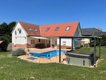 Luxueuze vakantievilla te huur. Nu paaskortingen. beschikbaar voor biedingen