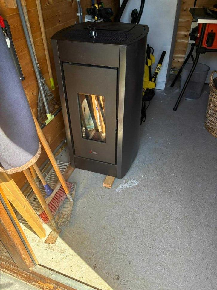 Pellet Cadell KRISS3 9KW 2ème main, Doe-het-zelf en Bouw, Verwarming en Radiatoren, Gebruikt, Kachel, 80 cm of meer, Minder dan 60 cm