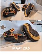 Teva kindersandalen geel maat 20,5, Ophalen, Gebruikt, Jongen of Meisje, Overige typen