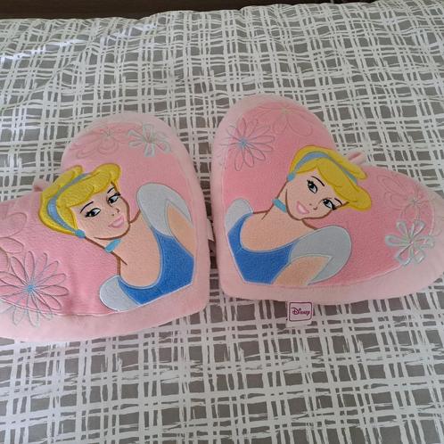 2 decoratieve kussens, prinses, meisjeskamer, Kinderen en Baby's, Kinderkamer | Inrichting en Decoratie, Zo goed als nieuw, Klok