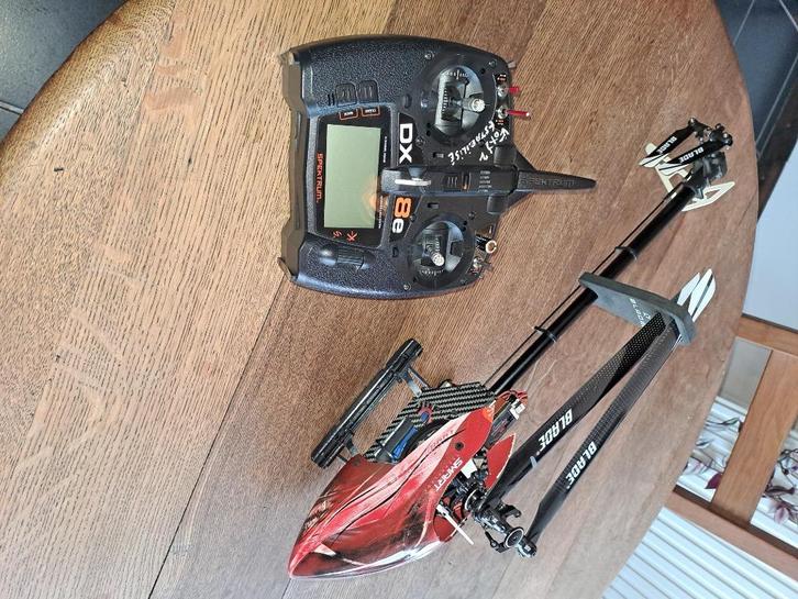 Modelisme helicopters, Hobby en Vrije tijd, Modelbouw | Vliegtuigen en Helikopters, Zo goed als nieuw, Helikopter, Ophalen of Verzenden