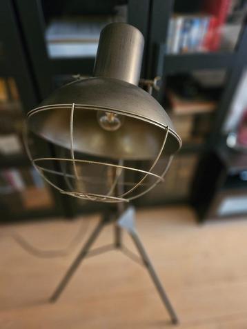 Staanlamp industrieel NIEUW beschikbaar voor biedingen
