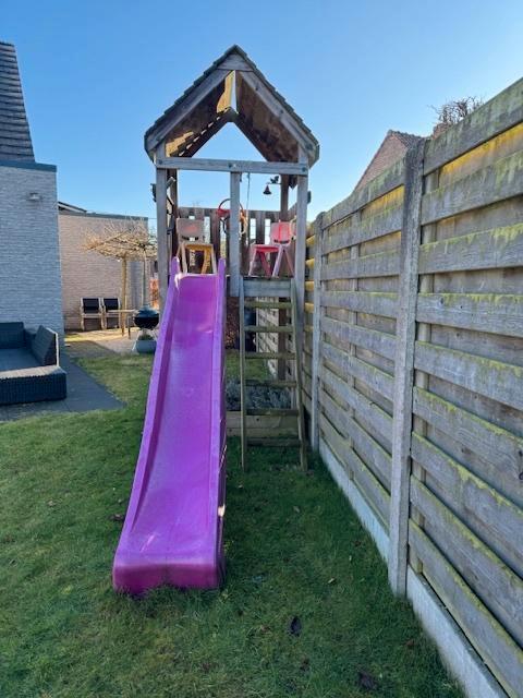 Speeltoren en schommel, Kinderen en Baby's, Speelgoed | Buiten | Speelhuisjes, Gebruikt, Hout, Ophalen