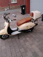 Rétro scooter 50cc, Fietsen en Brommers, Ophalen, Zo goed als nieuw